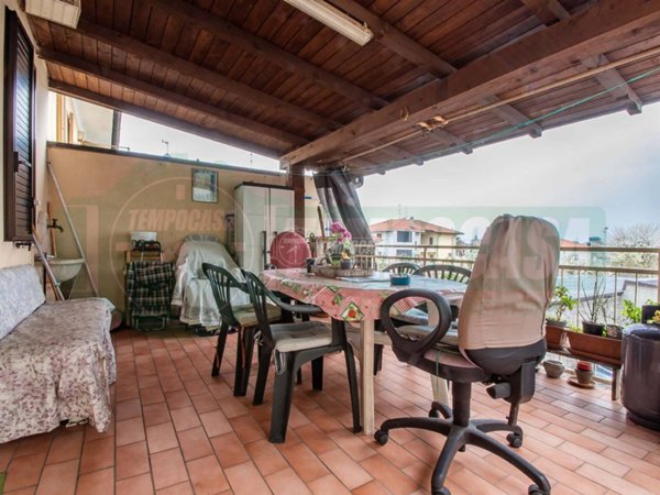 appartamento in vendita a Gorla Minore in zona Prospiano