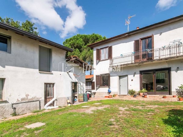 appartamento in vendita a Gorla Minore in zona Prospiano