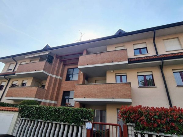 appartamento in vendita a Gorla Minore in zona Prospiano
