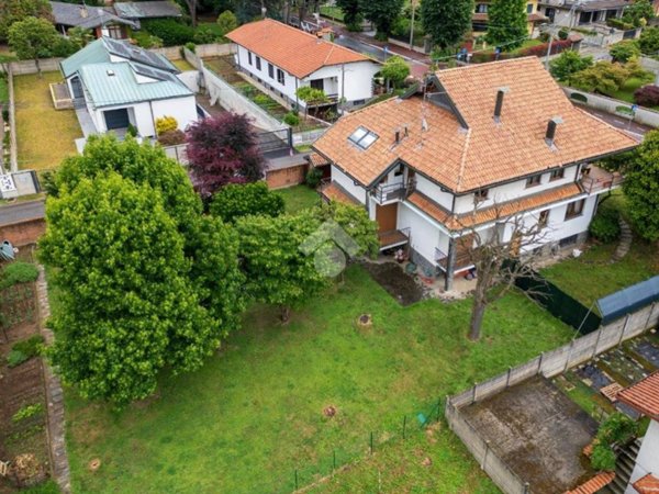 casa indipendente in vendita a Gorla Minore in zona Prospiano