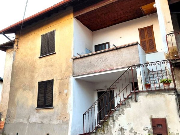 casa indipendente in vendita a Gornate Olona in zona Biciccera