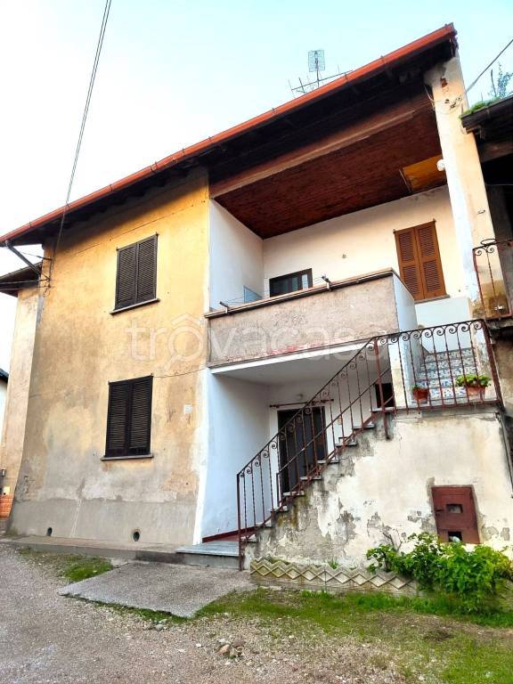 casa indipendente in vendita a Gornate Olona in zona Biciccera