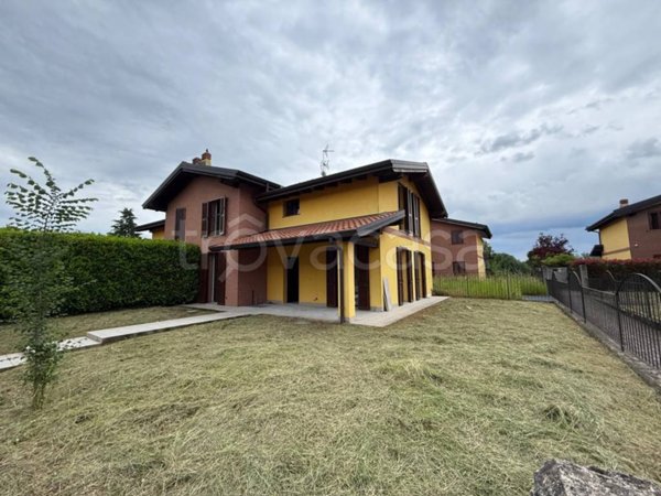 casa indipendente in vendita a Gornate Olona