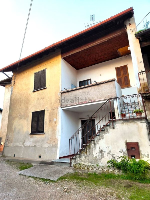 casa indipendente in vendita a Gornate Olona