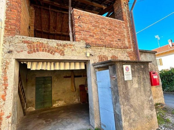 appartamento in vendita a Gornate Olona in zona Biciccera
