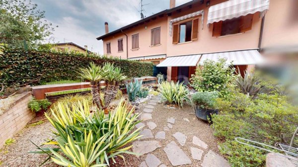 casa indipendente in vendita a Gornate Olona