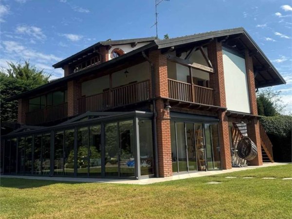 casa indipendente in vendita a Gornate Olona