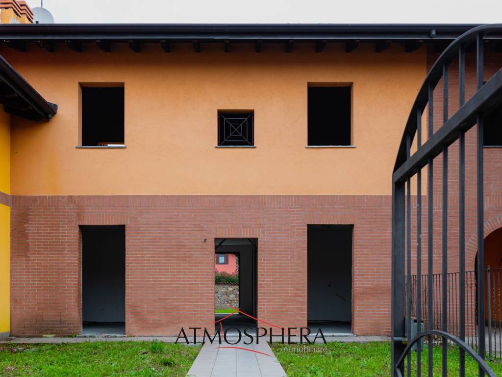 casa indipendente in vendita a Gornate Olona