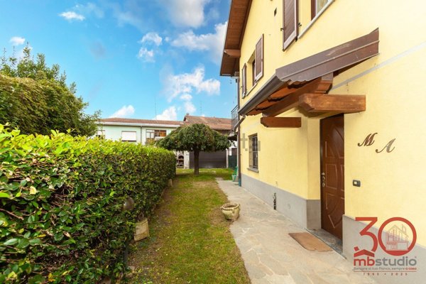 casa indipendente in vendita a Gornate Olona