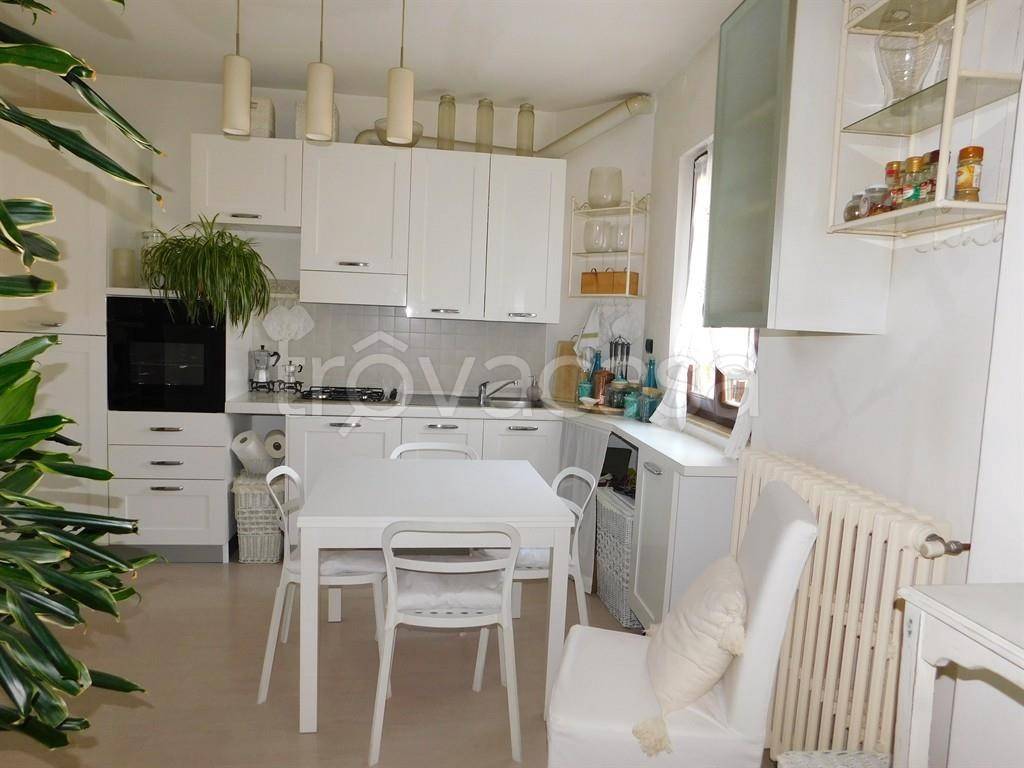 appartamento in vendita a Gornate Olona