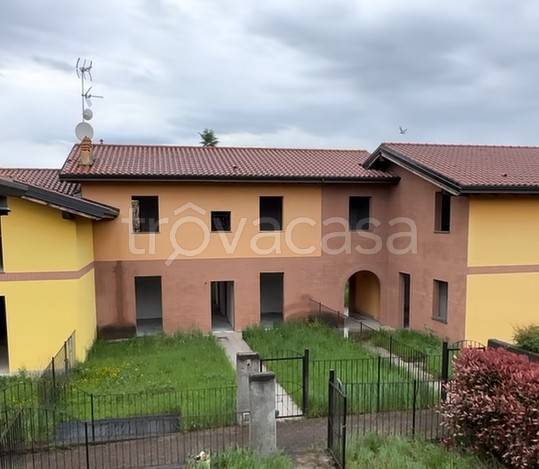 casa indipendente in vendita a Gornate Olona