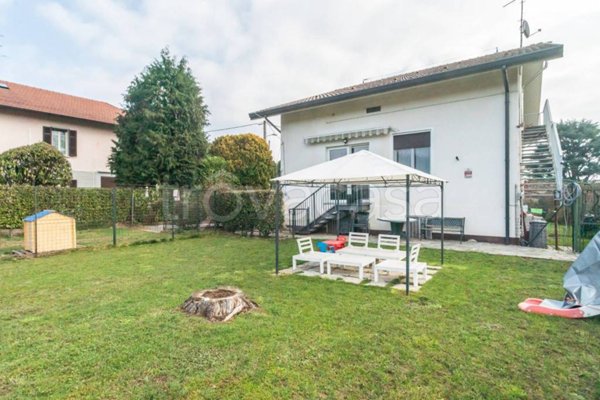 casa indipendente in vendita a Gornate Olona