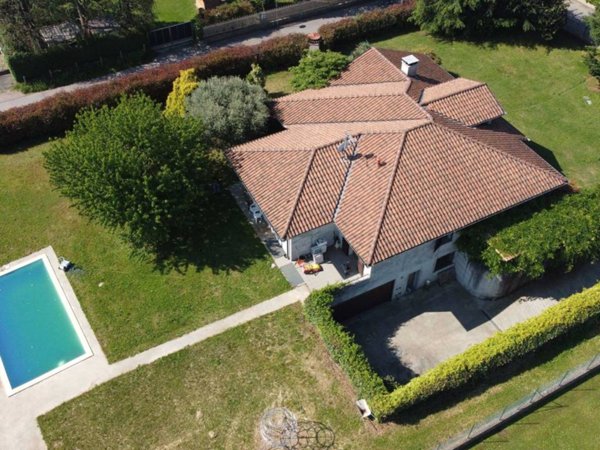 casa indipendente in vendita a Gornate Olona in zona Biciccera