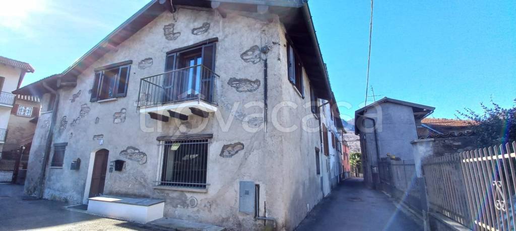 appartamento in vendita a Grantola