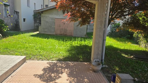 casa indipendente in vendita a Grantola