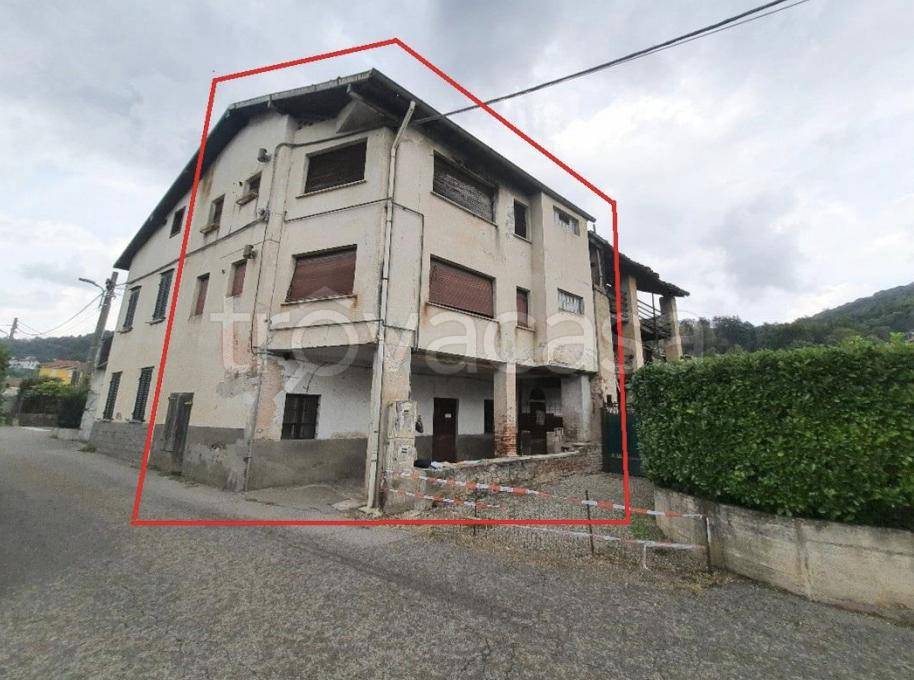casa indipendente in vendita a Grantola
