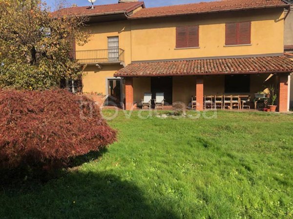 casa indipendente in vendita ad Inarzo