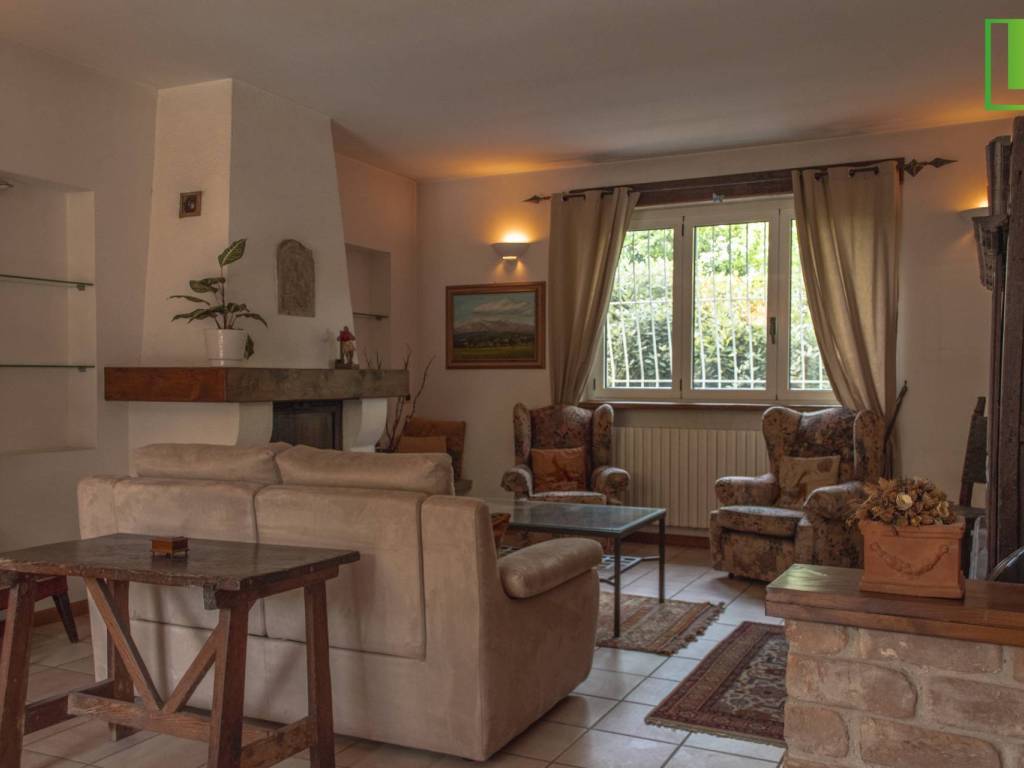 casa indipendente in vendita ad Inarzo