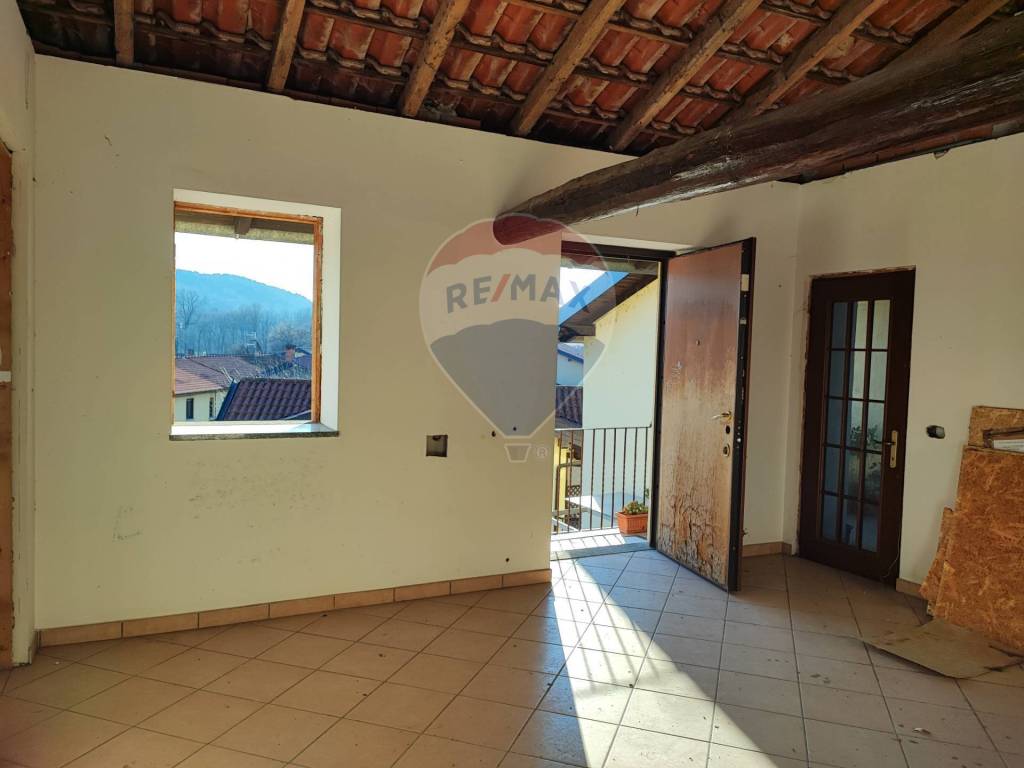 appartamento in vendita ad Inarzo