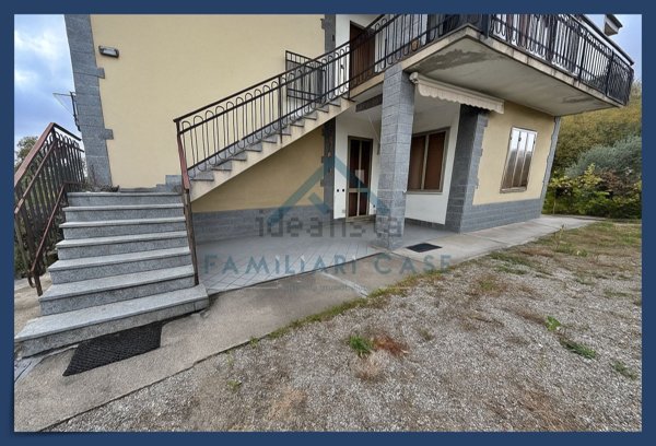 appartamento in vendita ad Inarzo