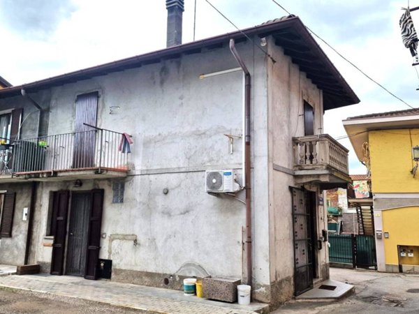 casa indipendente in vendita ad Inarzo