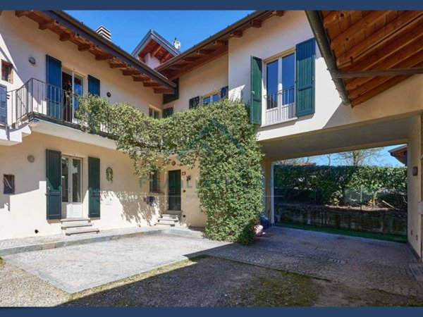 casa indipendente in vendita ad Inarzo