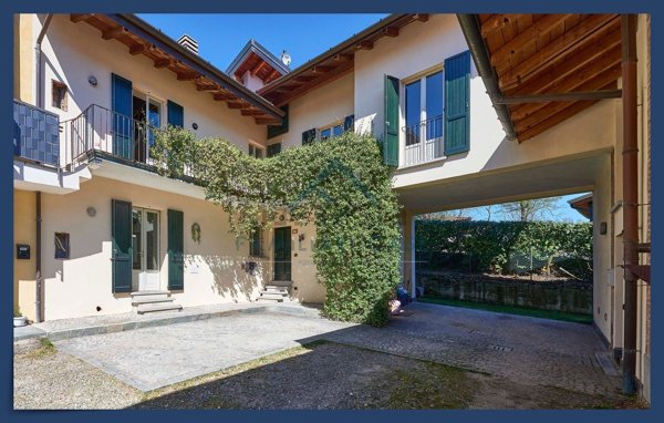 casa indipendente in vendita ad Inarzo