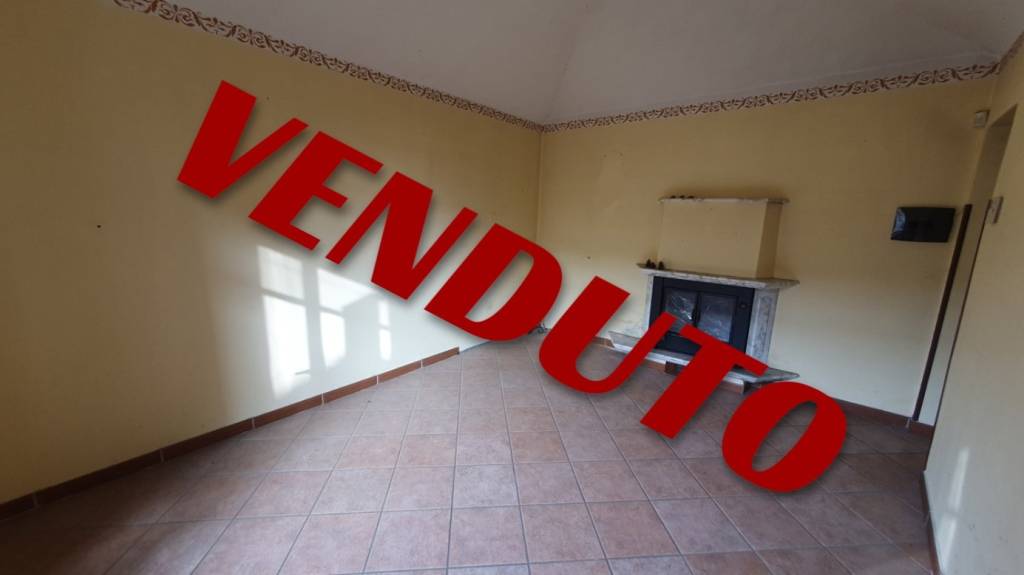 casa indipendente in vendita ad Induno Olona in zona Olona