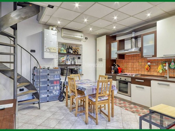 casa indipendente in vendita ad Induno Olona
