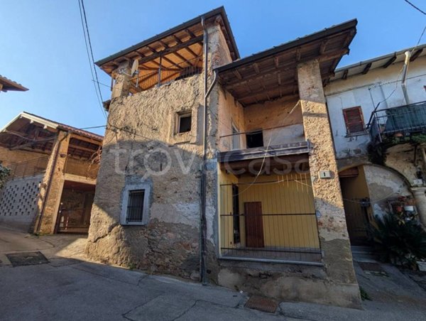 casa indipendente in vendita ad Induno Olona