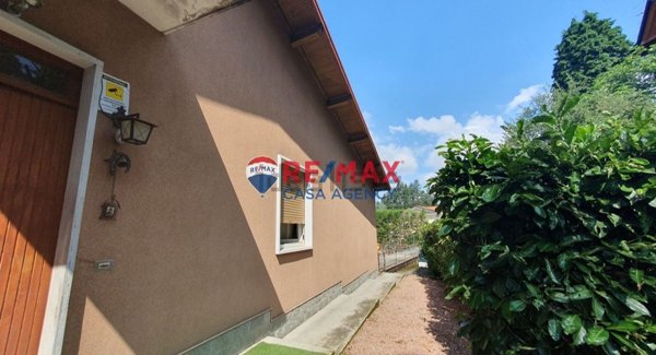 casa indipendente in vendita ad Induno Olona