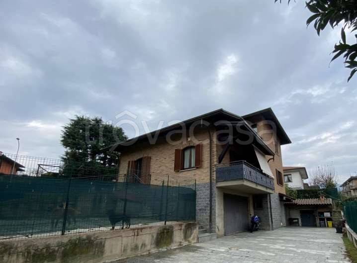 casa indipendente in vendita ad Induno Olona