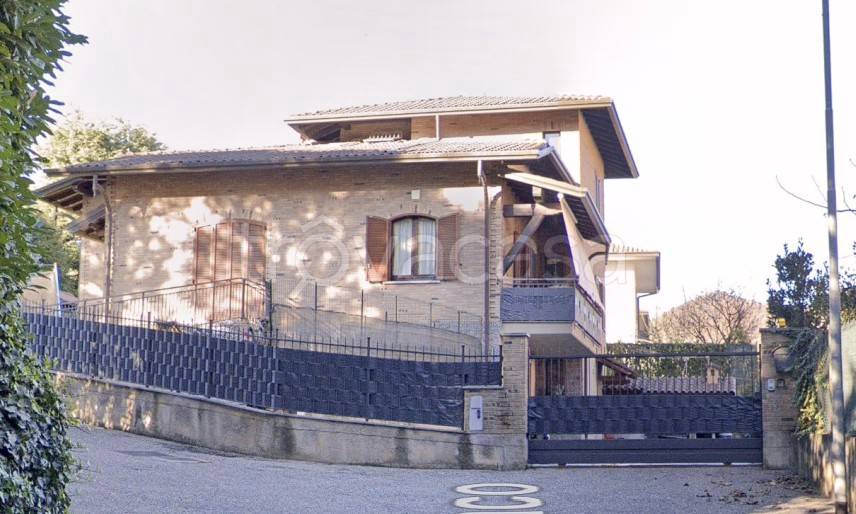 casa indipendente in vendita ad Induno Olona