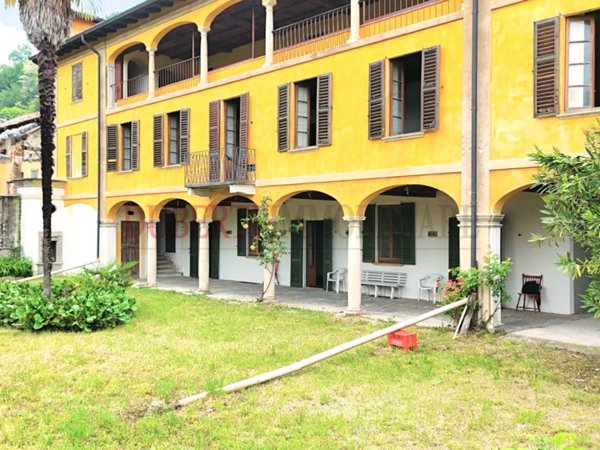 villa in vendita ad Induno Olona