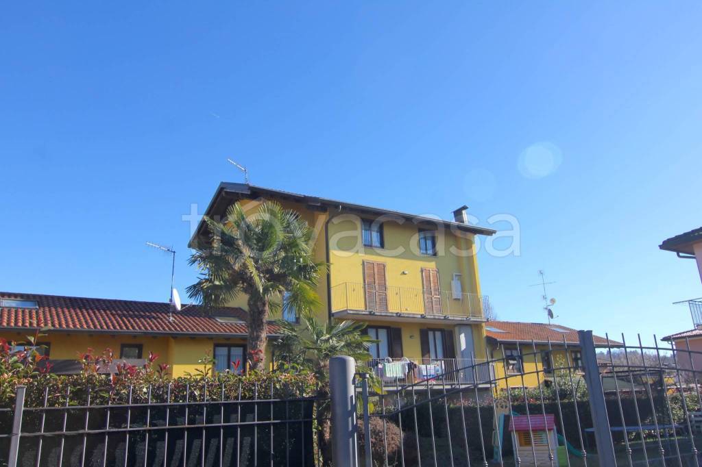 appartamento in vendita ad Induno Olona in zona Olona