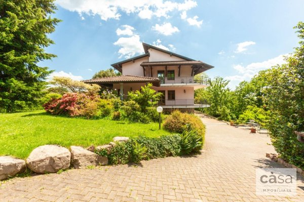 casa indipendente in vendita ad Induno Olona