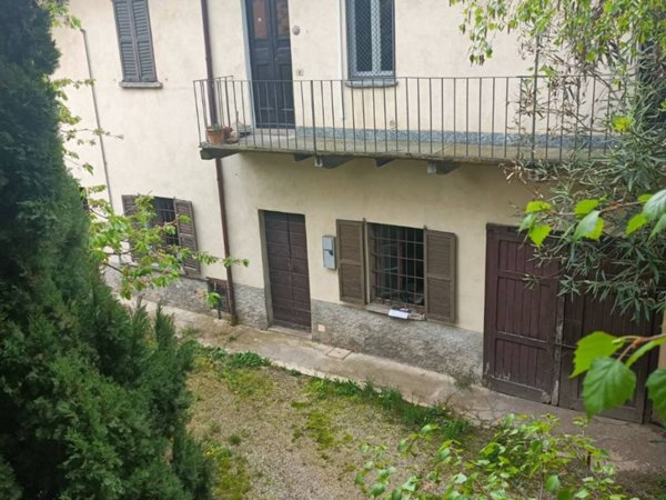 casa indipendente in vendita ad Induno Olona