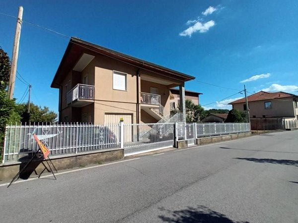 casa indipendente in vendita ad Induno Olona