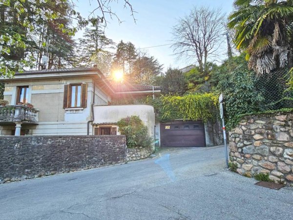 casa indipendente in vendita ad Induno Olona