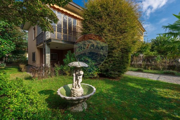 casa indipendente in vendita ad Induno Olona