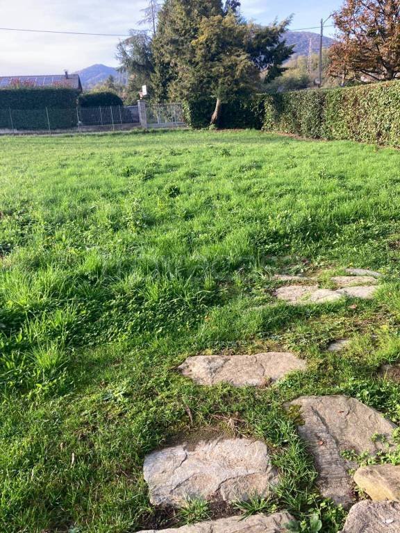 villa in vendita ad Induno Olona in zona Olona