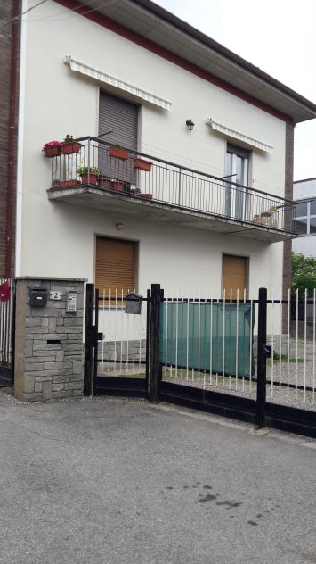 casa indipendente in vendita ad Induno Olona