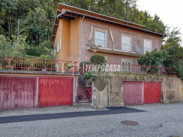 casa indipendente in vendita ad Induno Olona in zona San Pietro