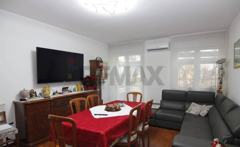 appartamento in vendita ad Induno Olona in zona Olona