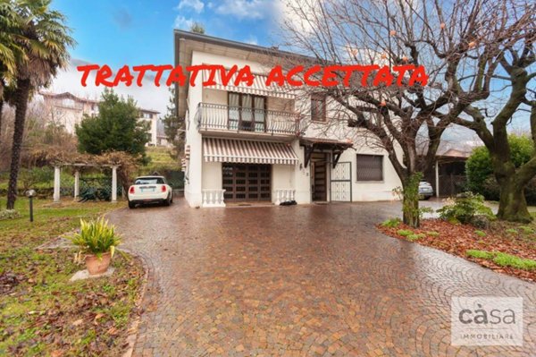 casa indipendente in vendita ad Induno Olona in zona Olona