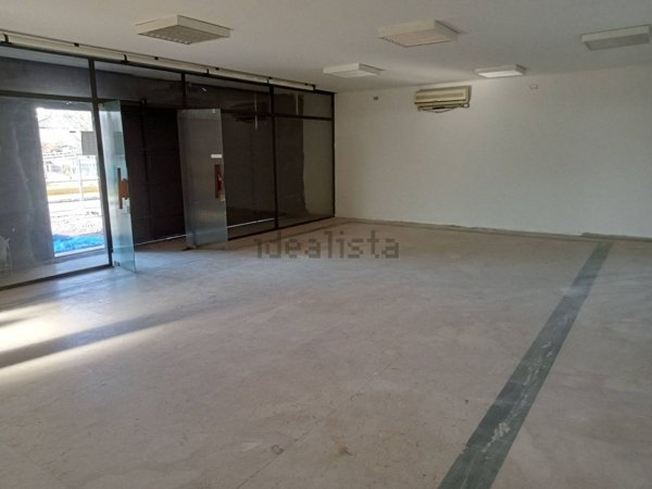 locale commerciale in vendita ad Induno Olona