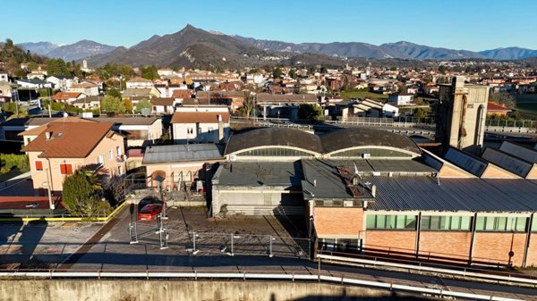 ufficio in vendita ad Induno Olona