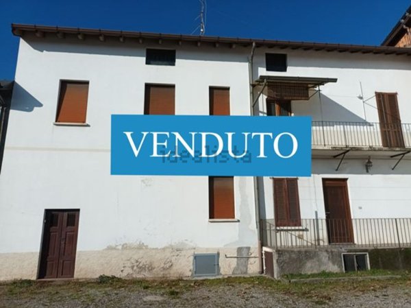 appartamento in vendita ad Induno Olona in zona San Pietro