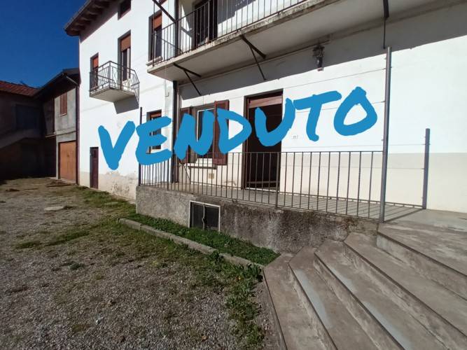 appartamento in vendita ad Induno Olona in zona Olona