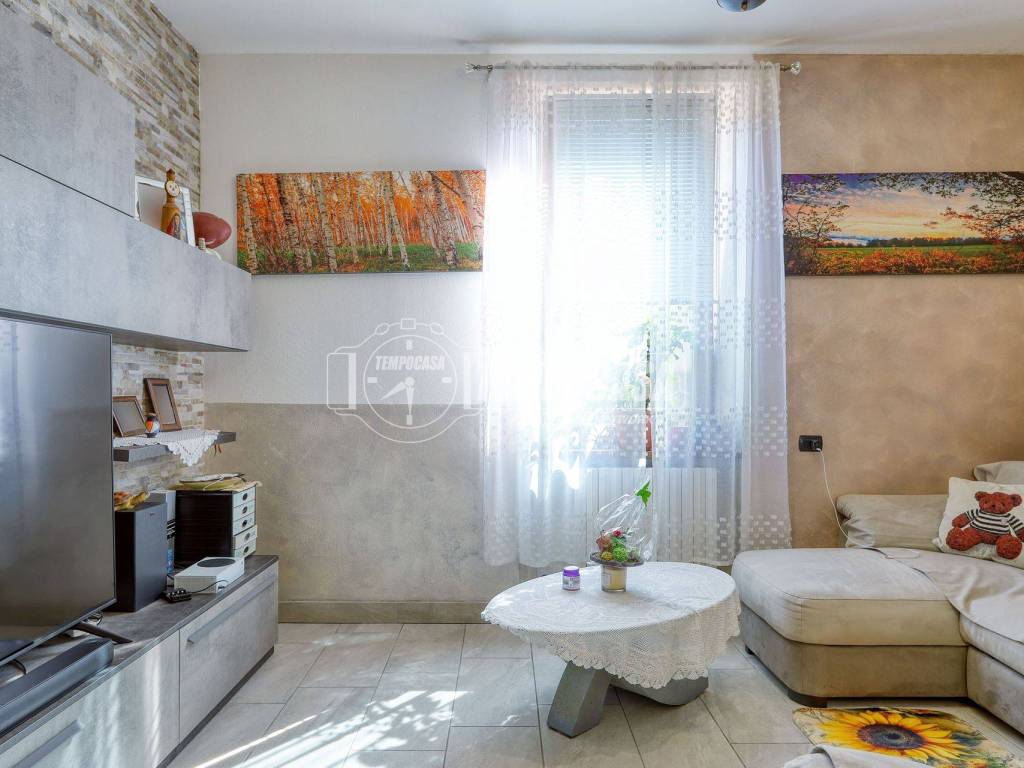appartamento in vendita ad Induno Olona in zona San Cassano